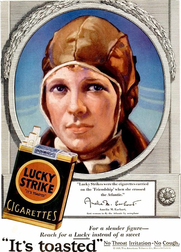 Реклама сигарет с изображением женщины-пилота Амелии Эрхарт